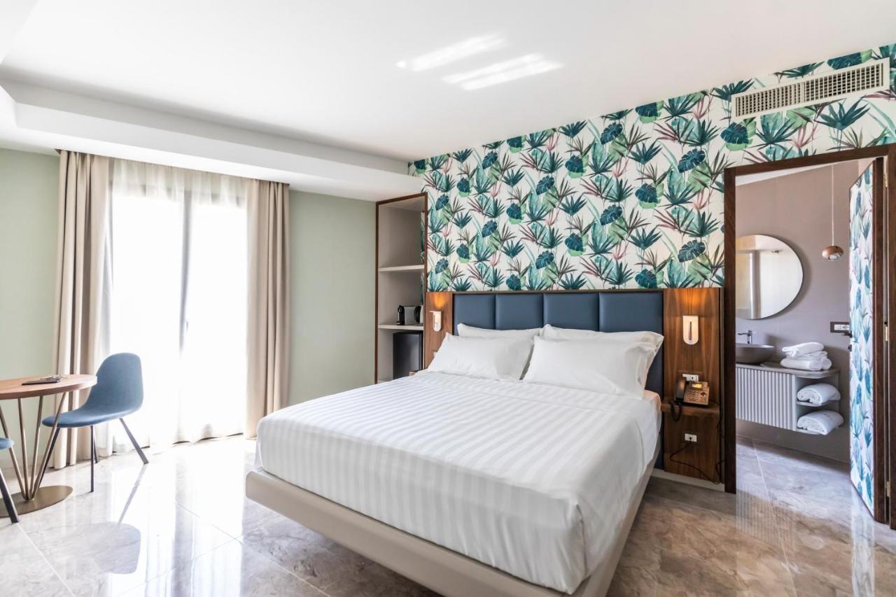Solmaris Tropea Rooms & Suites Exterior photo